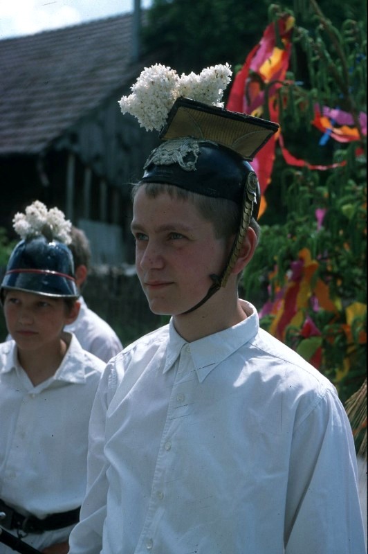 02-94.jpg